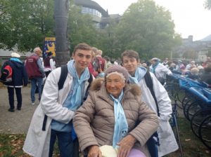 Lire la suite à propos de l’article Pèlerinage du rosaire Lourdes