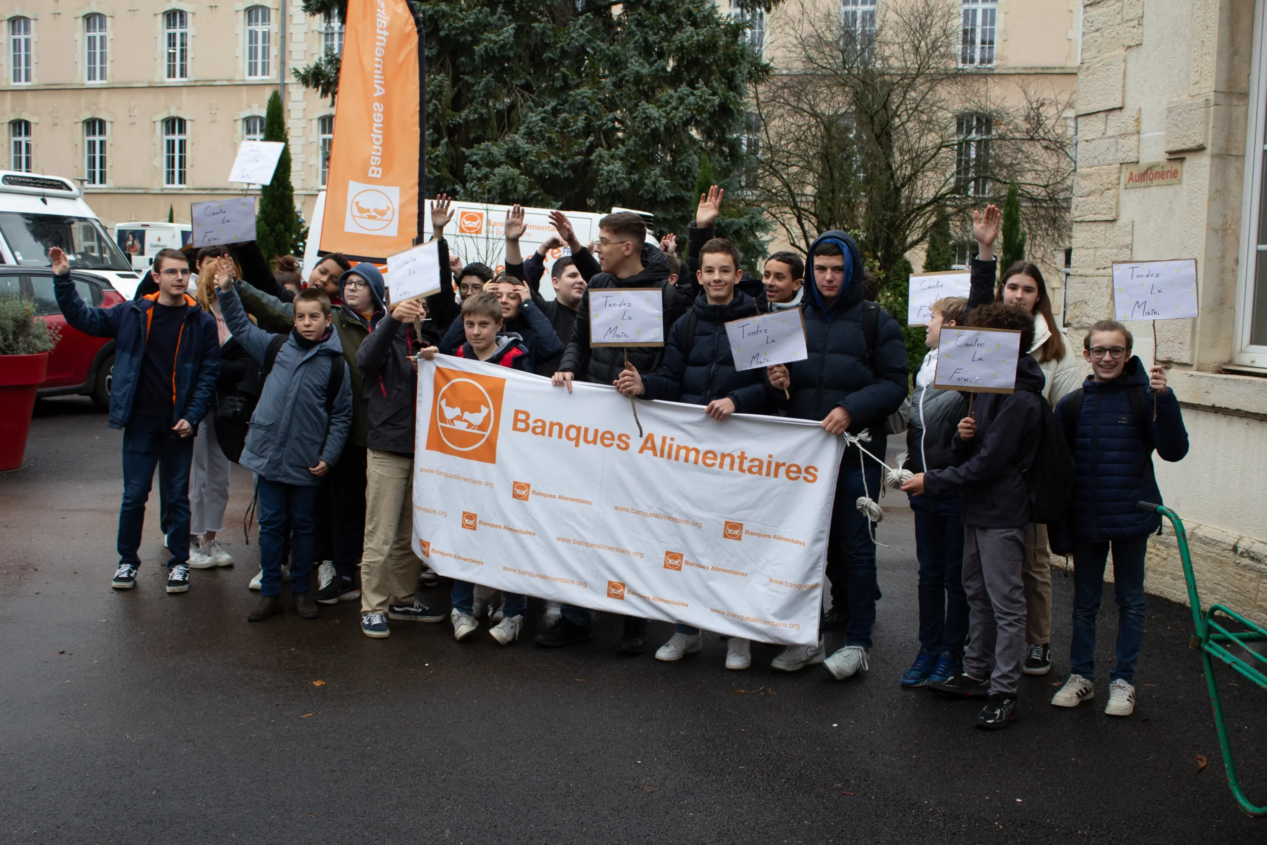 You are currently viewing Collecte de la banque alimentaire 2024: une générosité sans faille