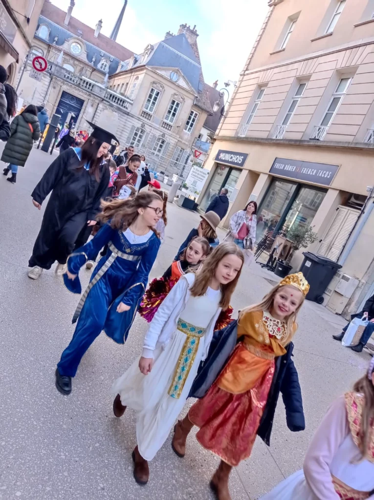 Saint-Joseph_Dijon_carnaval2024_ursule_04