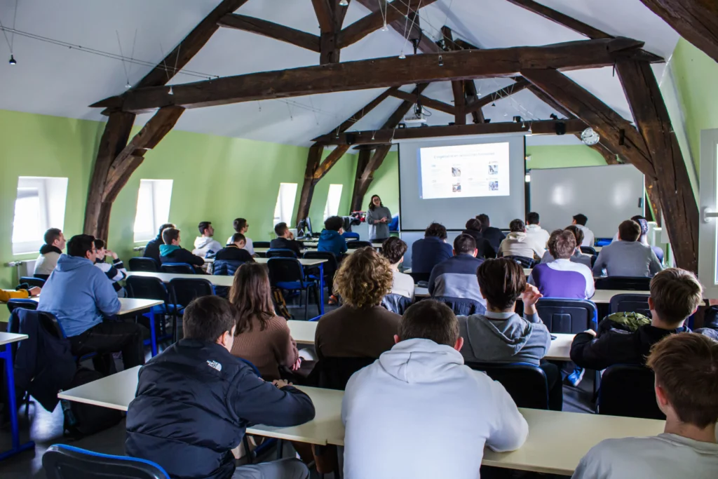 Groupe-Saint-Joseph-La-salle_Dijon_entreprises_02