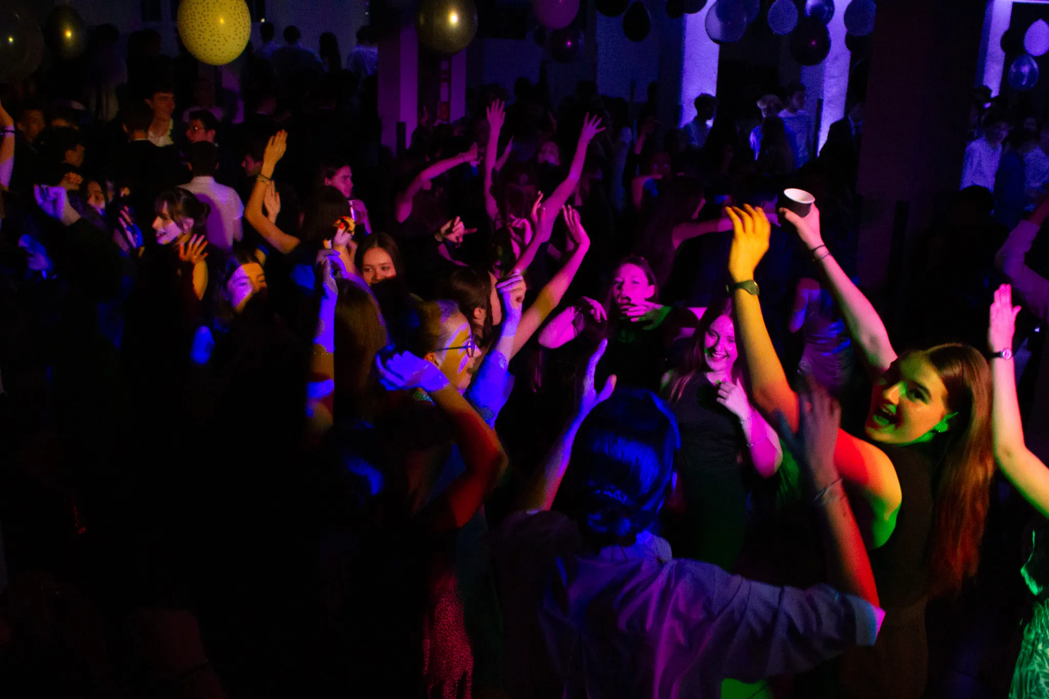 You are currently viewing Une soirée mémorable pour les collégiens – bal des 3èmes 2024