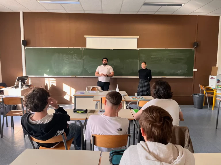 Groupe-Saint-Joseph_LaSalle_Dijon_sensibilisation_droits_enfants_2025