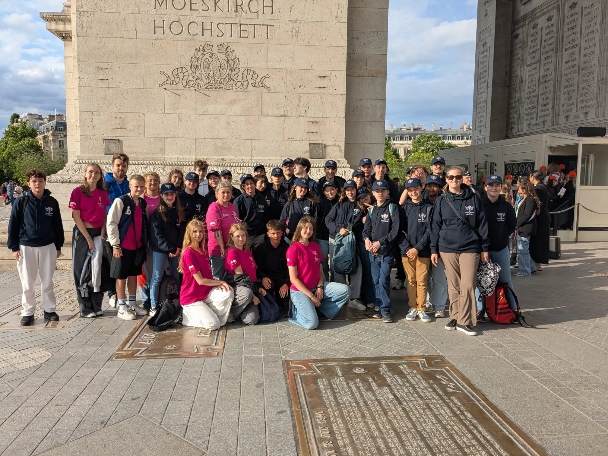 Groupe-Saint-Joseph_LaSalle_Dijon_3Defense_Paris_2025 (5)