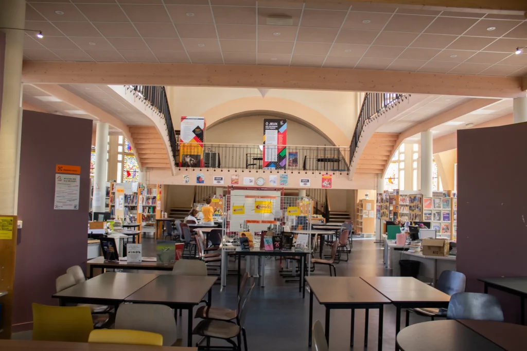 Groupe-Saint-Joseph_LaSalle_Dijon_CDI_1 (1)