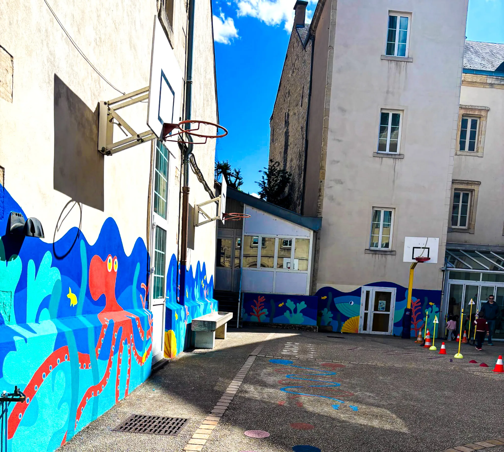 You are currently viewing Inauguration de la nouvelle fresque de l’école Sainte Ursule