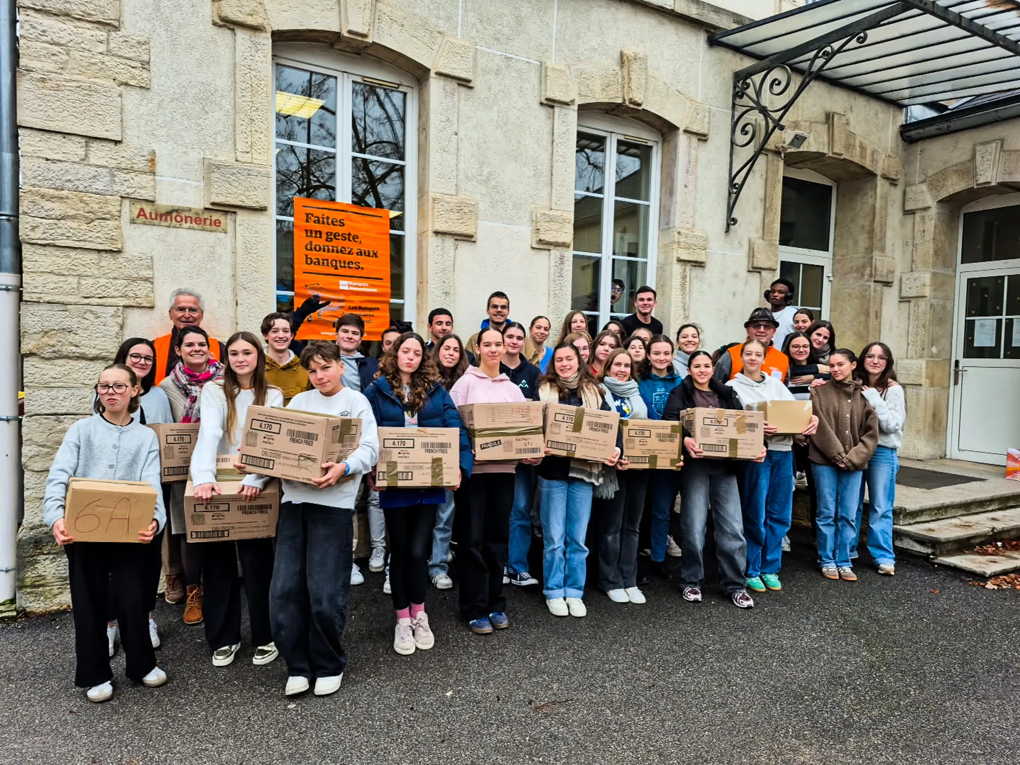 You are currently viewing Collecte de la Banque Alimentaire 2025 : Saint Jo’ au rendez-vous !