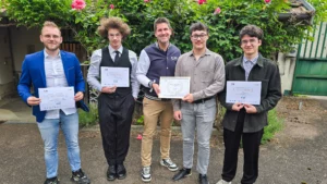 Lire la suite à propos de l’article Nos étudiants remportent le 1er prix d’excellence des droits humains