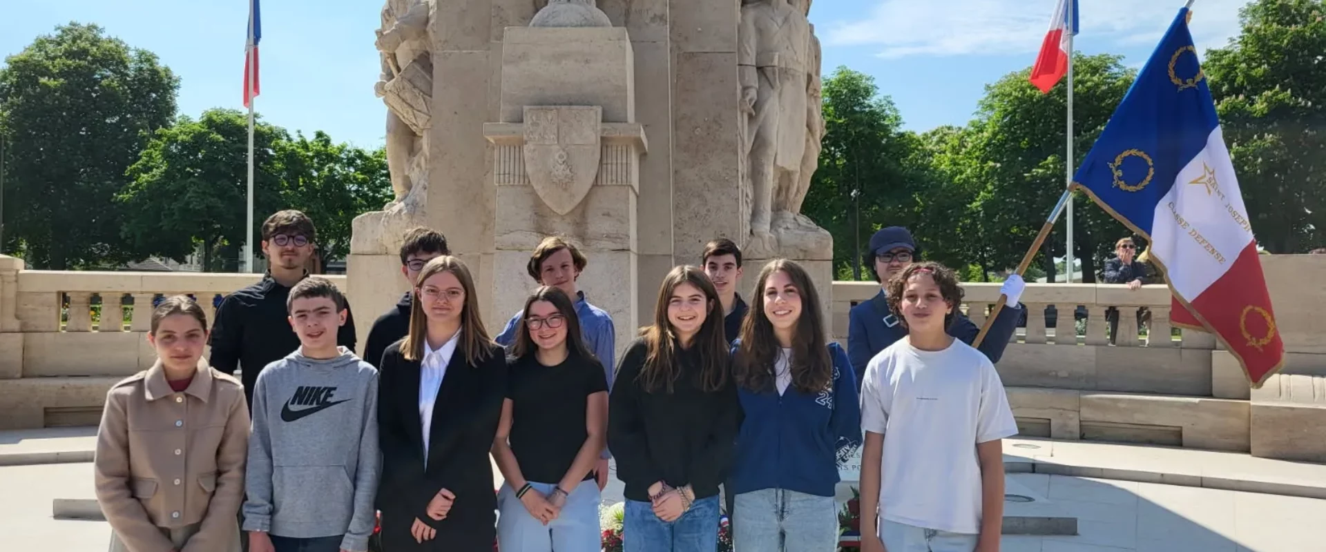 Groupe-Saint-Joseph_LaSalle_Dijon_8mai_2025 (1)
