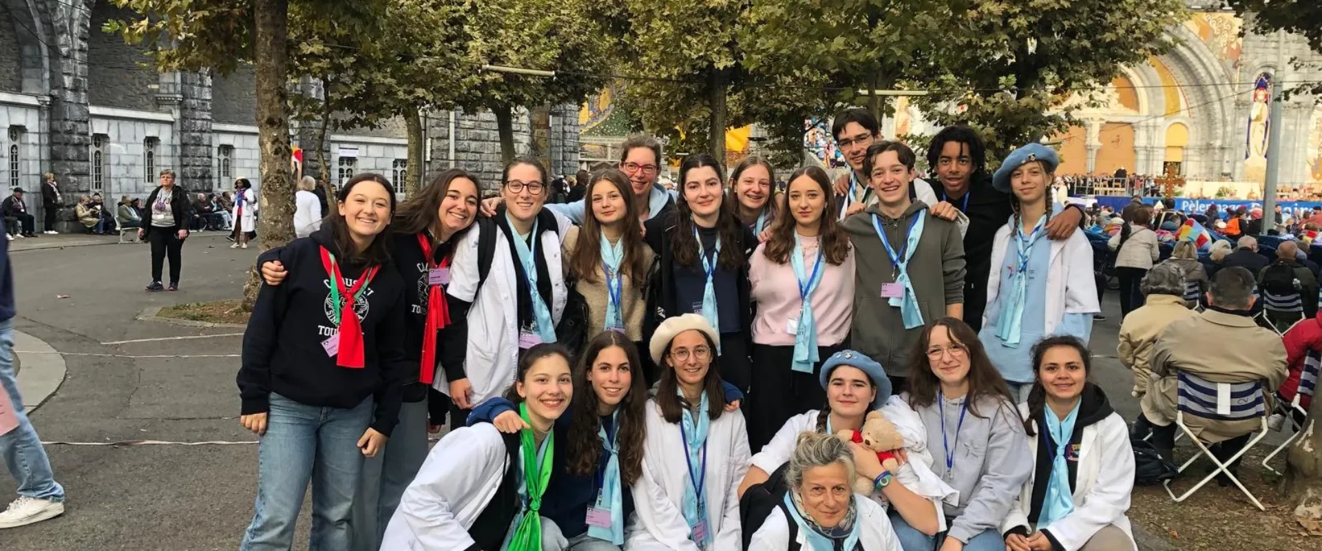 Groupe-Saint-Joseph_LaSalle_Dijon_pelerinage_rosaire_2025 (26)